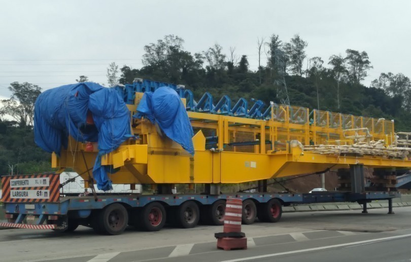 Passagem de carretas interditará a descida da Serra de Petrópolis na madrugada do dia (17)