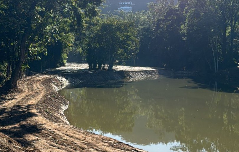 Limpa Rio retira cerca de 700 caminhões de detritos do Lago de Nogueira, em Petrópolis