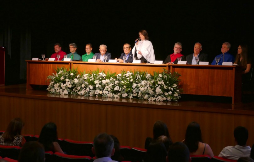 Dr. Álvaro Veiga é o novo diretor da Faculdade de Medicina de Petrópolis