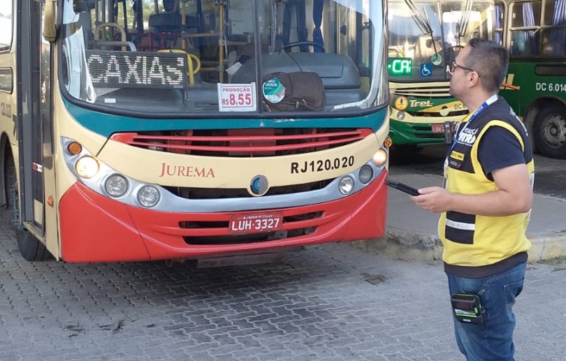 Megaoperação do Detro-RJ registra mais de 120 autos de infração em ônibus intermunicipais